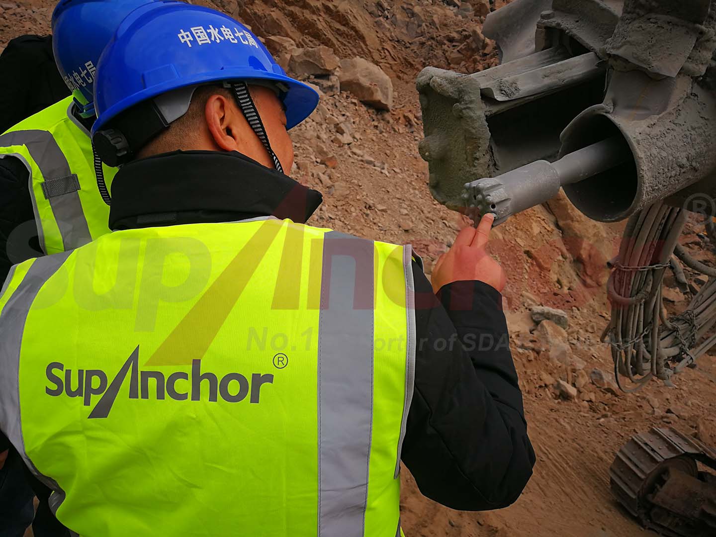 Construction site using SupAnchor self drilling anchor system