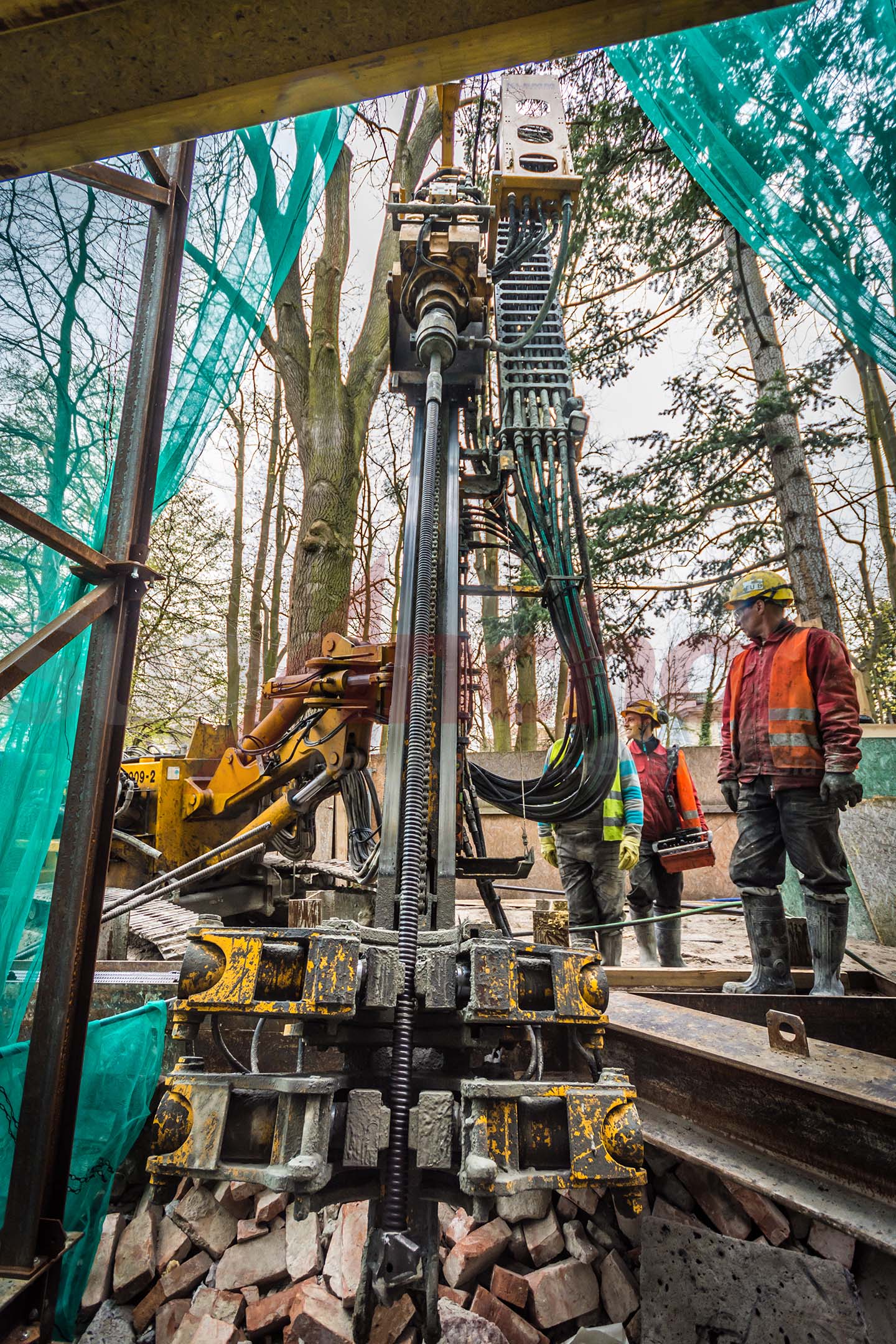 Construction site using SupAnchor self drilling anchor system