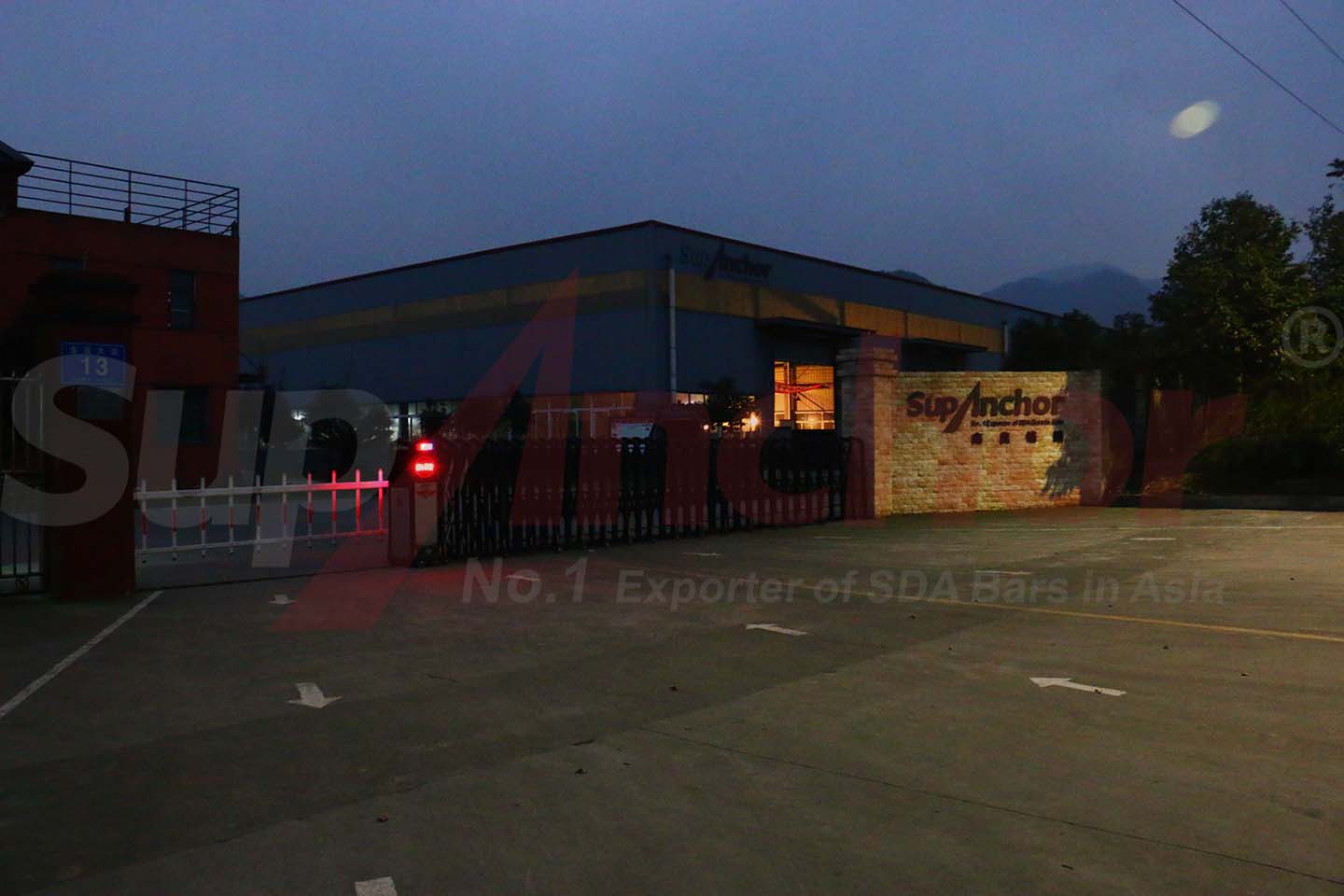 Construction site using SupAnchor self drilling anchor system