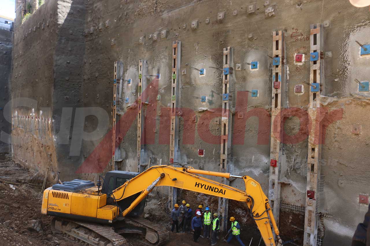 Construction site using SupAnchor self drilling anchor system