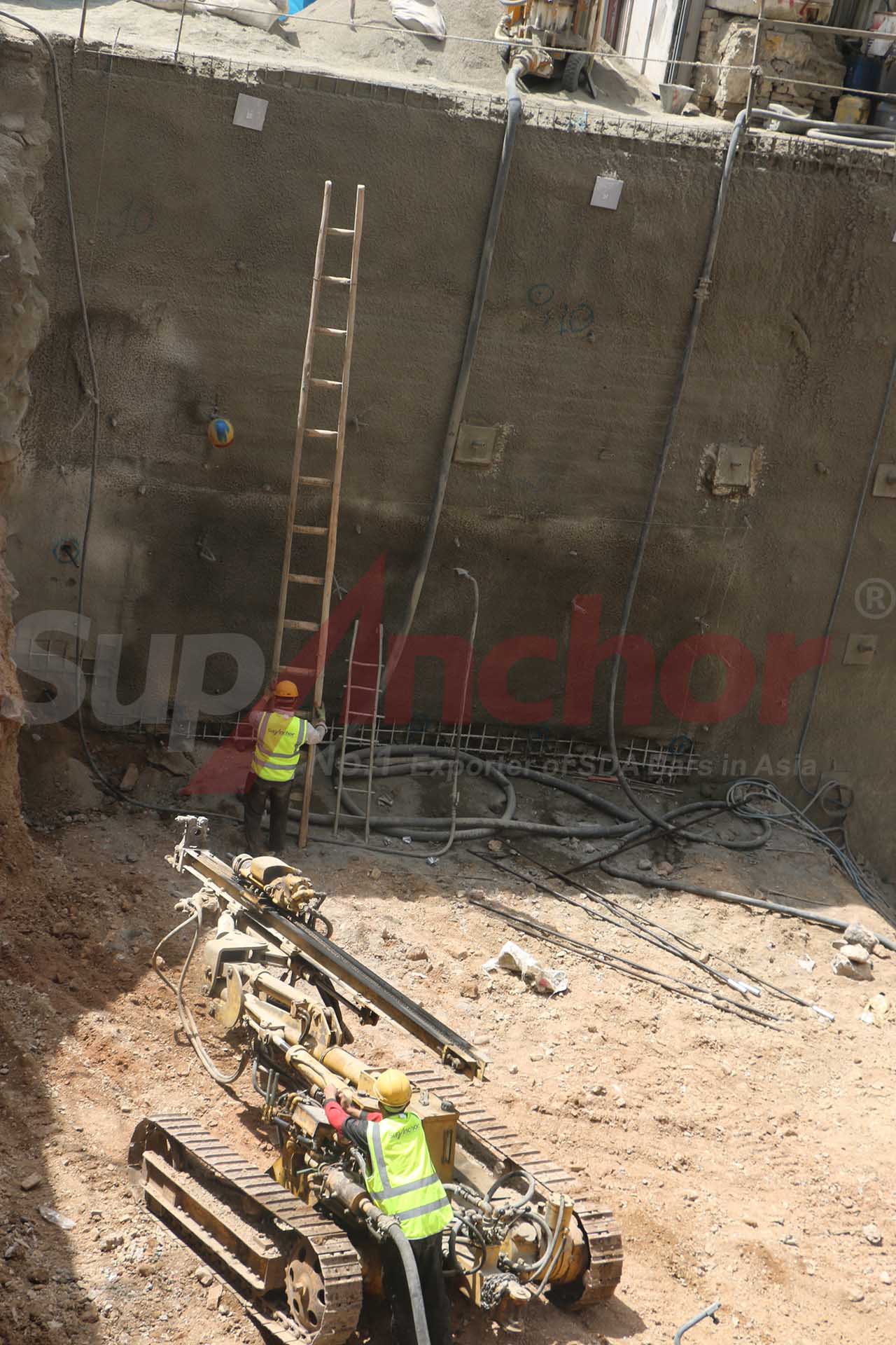 Construction site using SupAnchor self drilling anchor system
