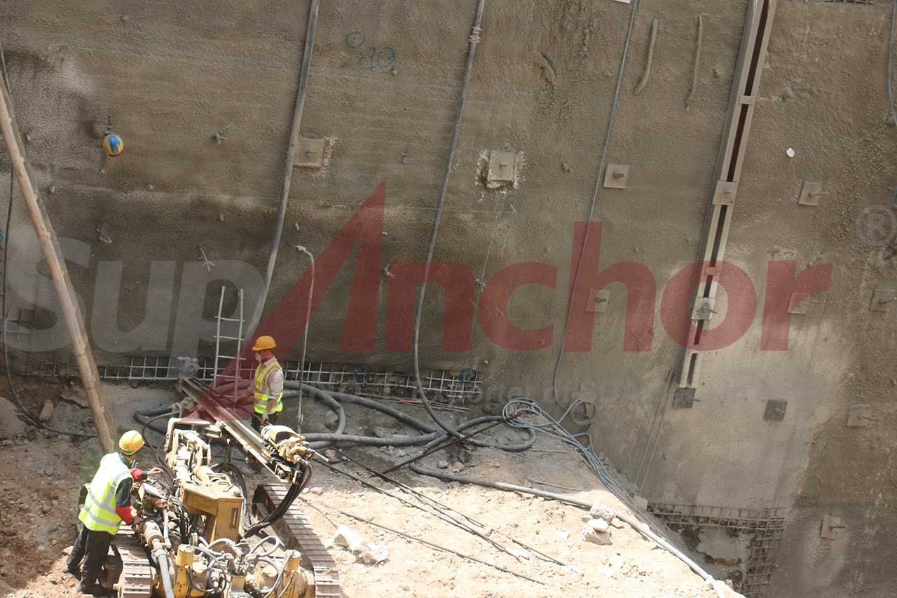 Construction site using SupAnchor self drilling anchor system
