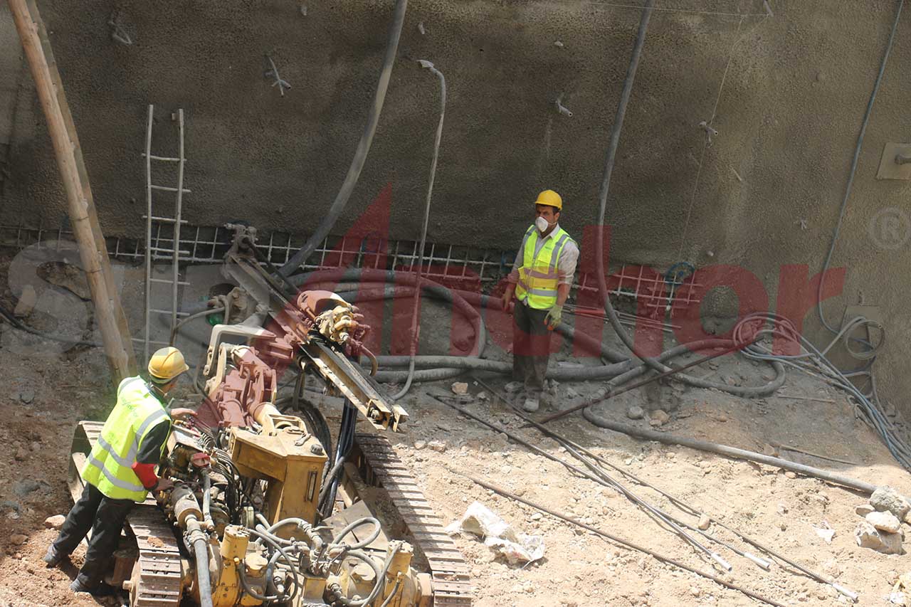 Construction site using SupAnchor self drilling anchor system