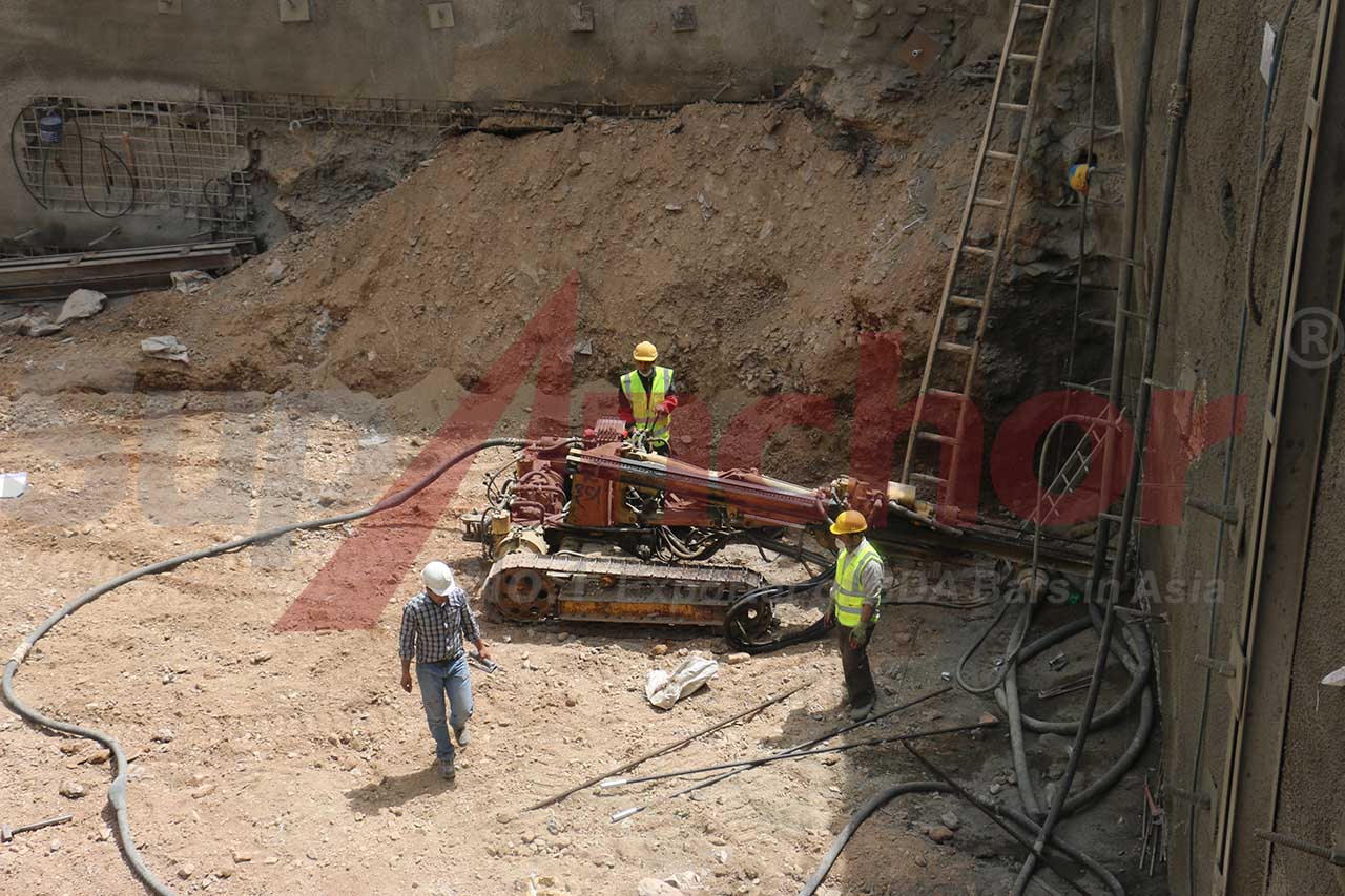 Construction site using SupAnchor self drilling anchor system