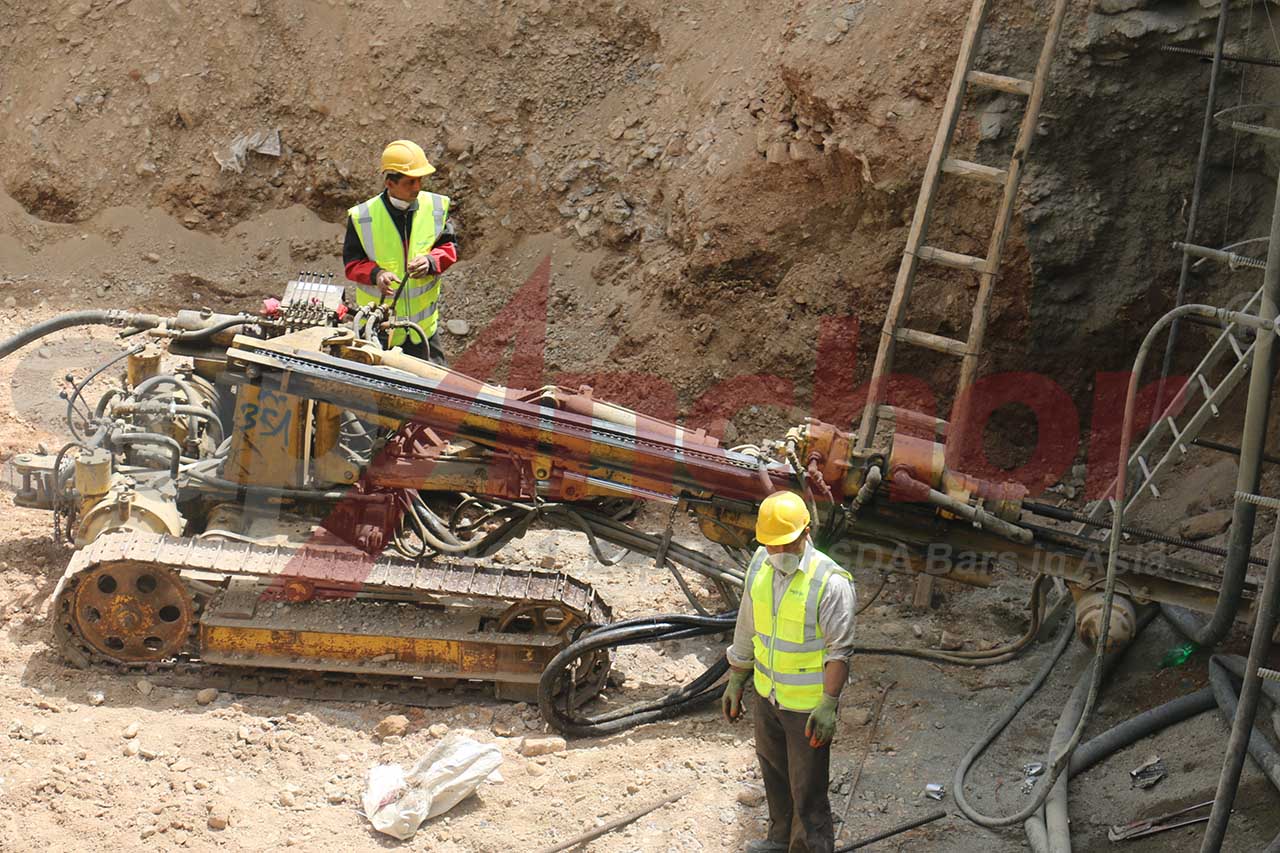 Construction site using SupAnchor self drilling anchor system
