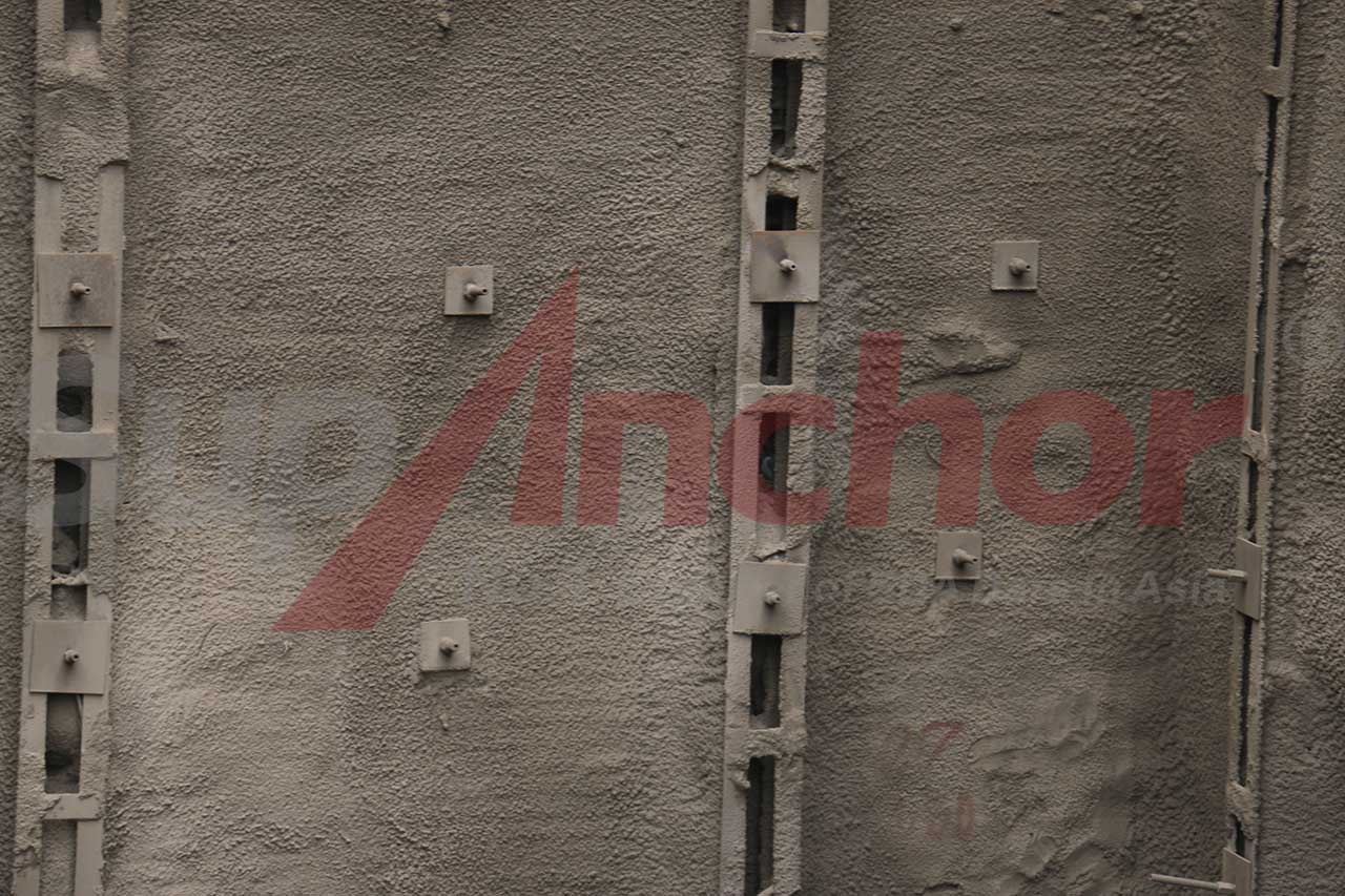 Construction site using SupAnchor self drilling anchor system