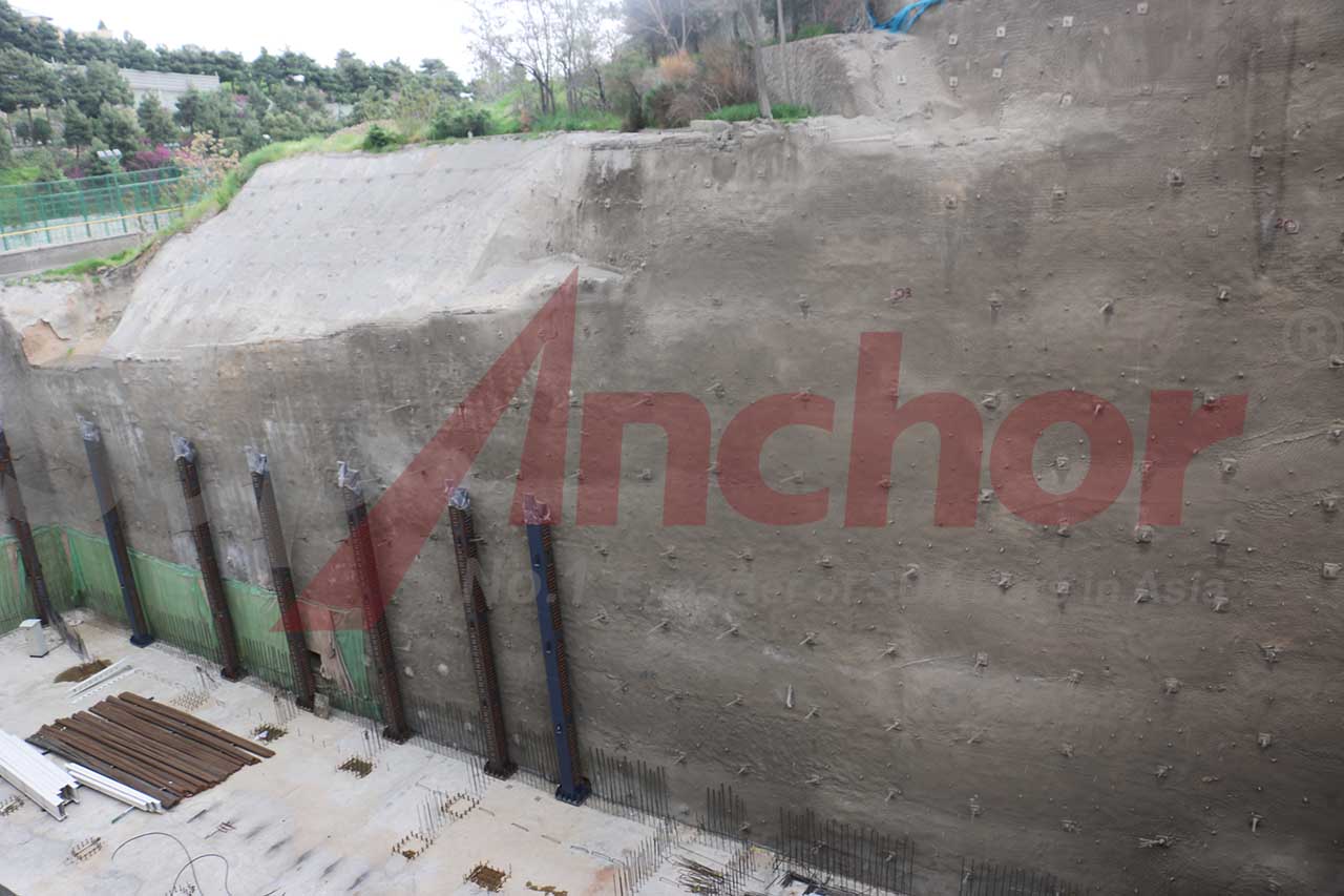 Construction site using SupAnchor self drilling anchor system
