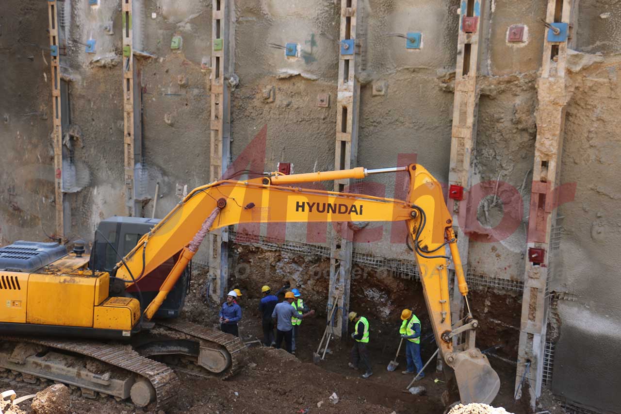 Construction site using SupAnchor self drilling anchor system