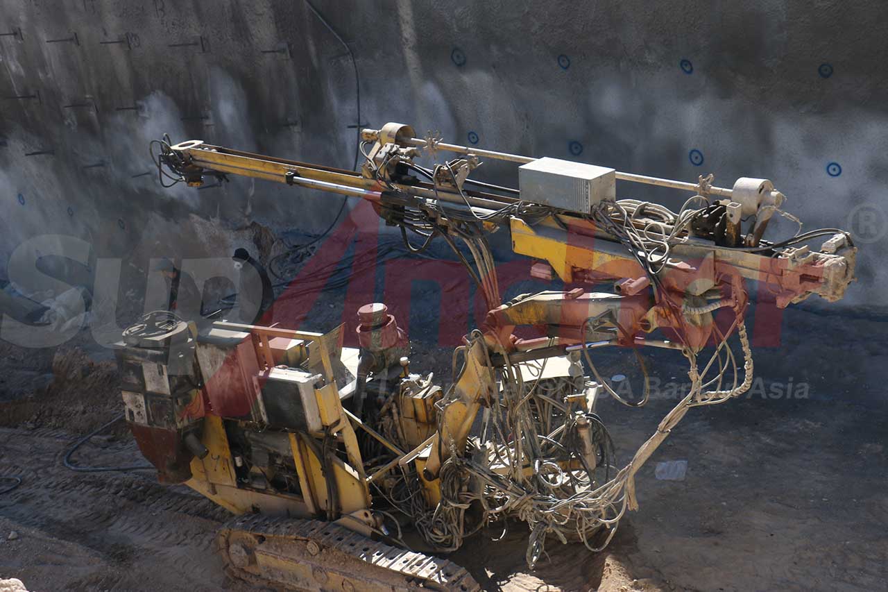 Construction site using SupAnchor self drilling anchor system