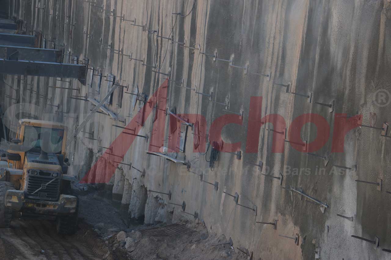Construction site using SupAnchor self drilling anchor system