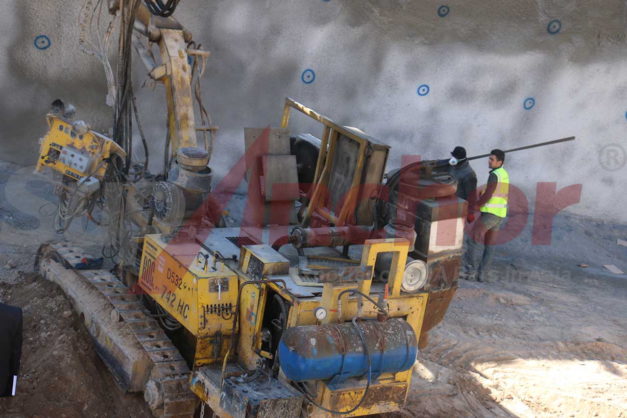 Construction site using SupAnchor self drilling anchor system