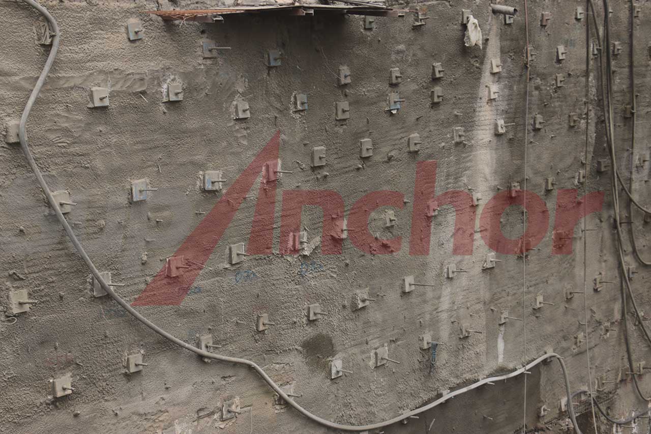 Construction site using SupAnchor self drilling anchor system