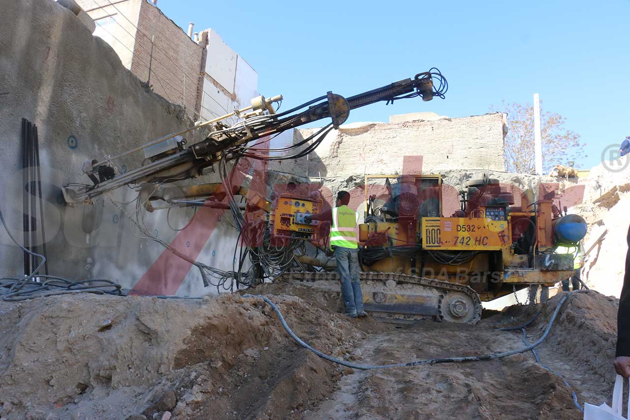 Construction site using SupAnchor self drilling anchor system