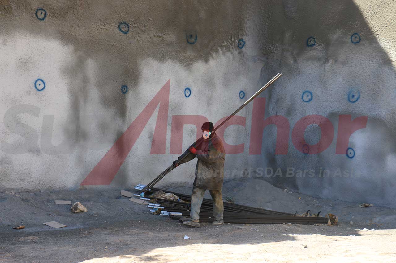 Construction site using SupAnchor self drilling anchor system