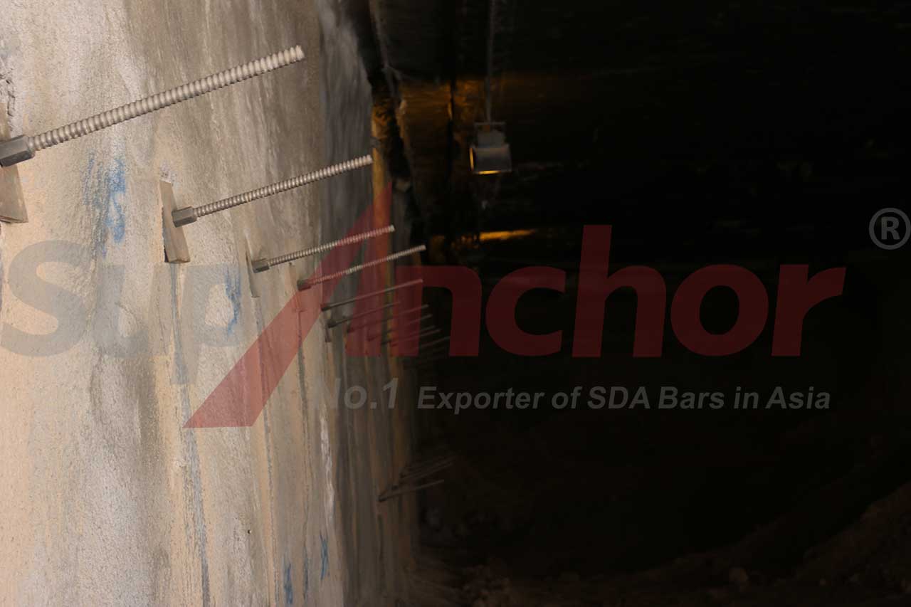 Construction site using SupAnchor self drilling anchor system
