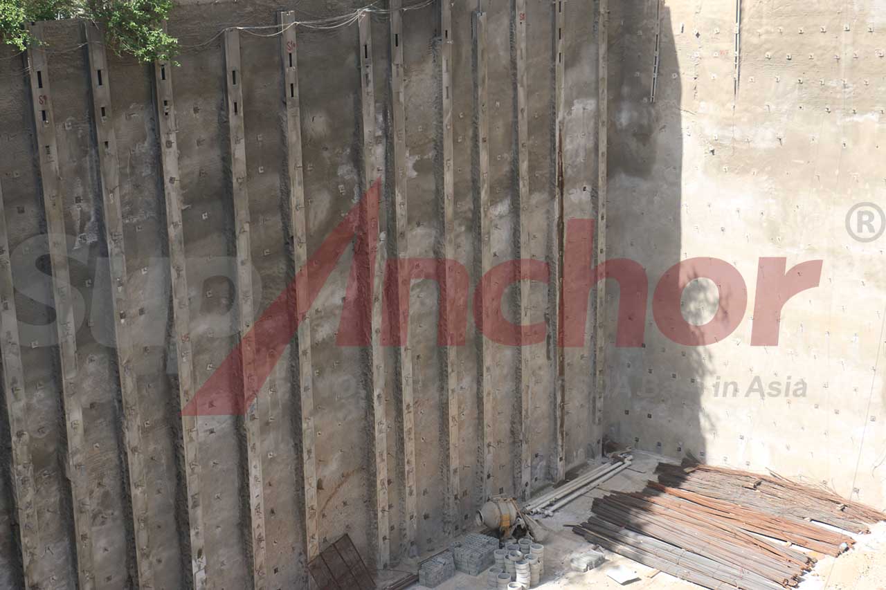 Construction site using SupAnchor self drilling anchor system