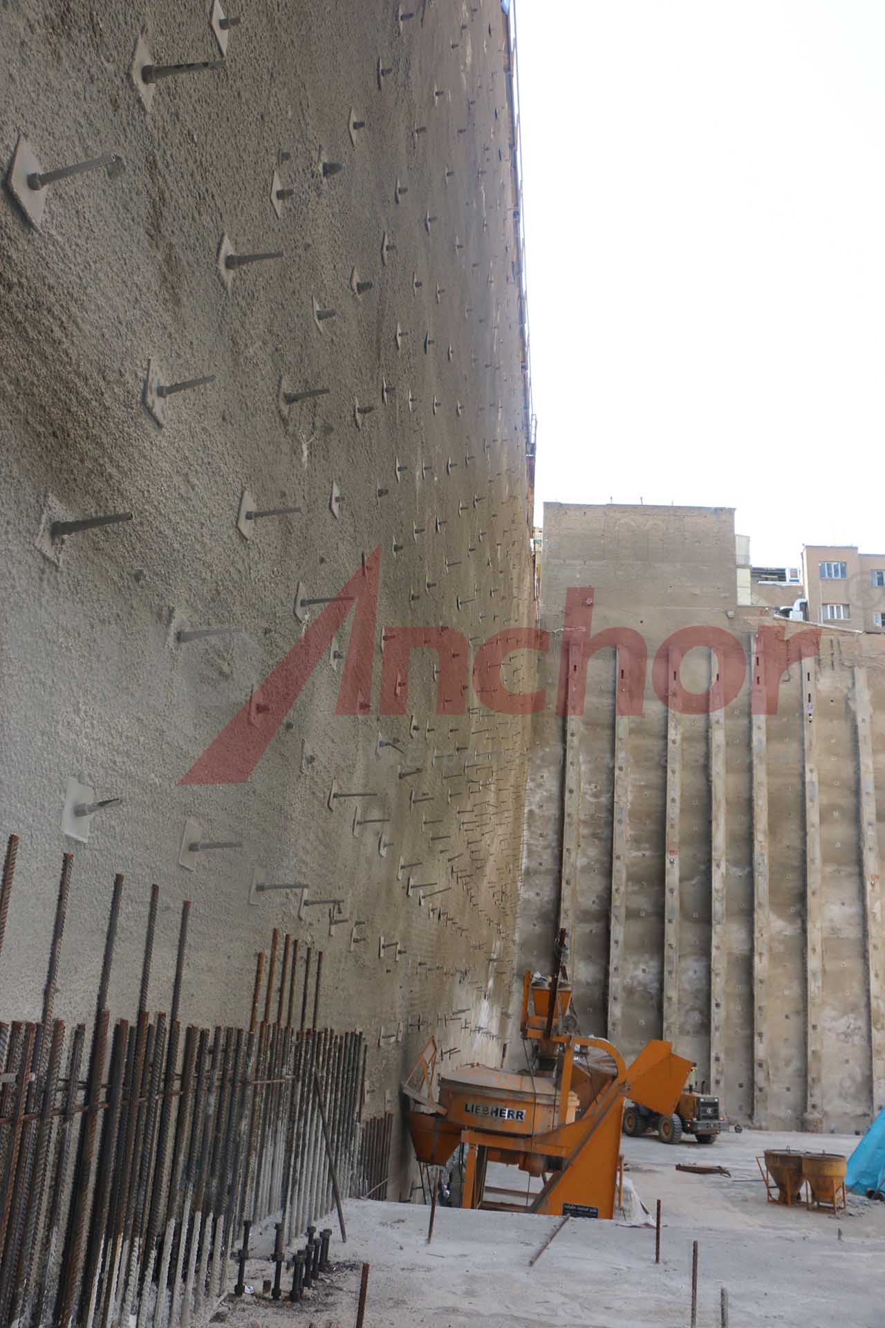 Construction site using SupAnchor self drilling anchor system