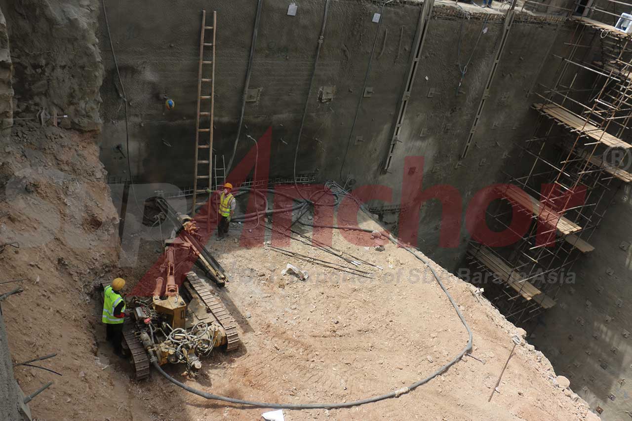 Construction site using SupAnchor self drilling anchor system